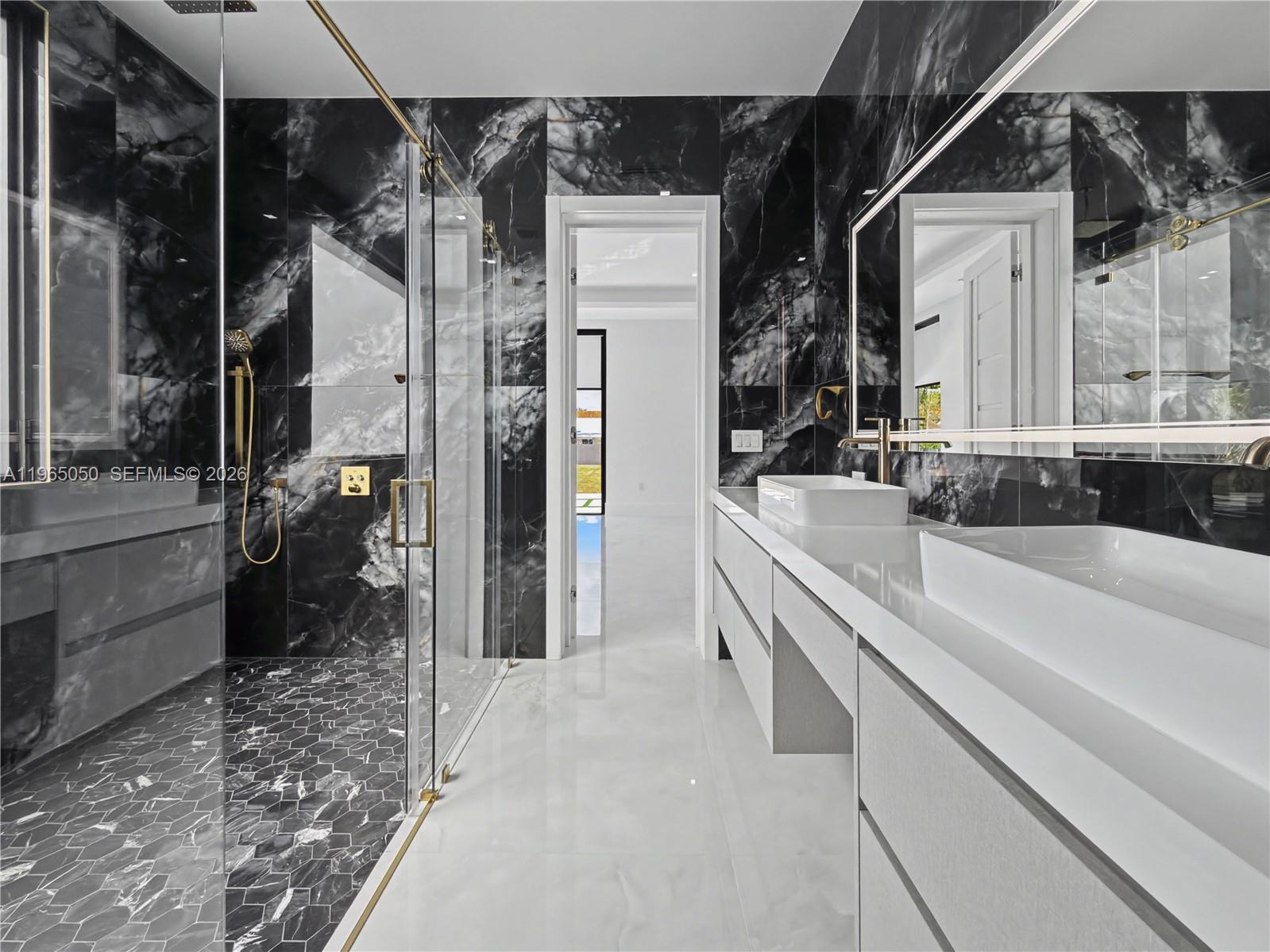 SO MIAMI GDN HEIGHTS - Residential