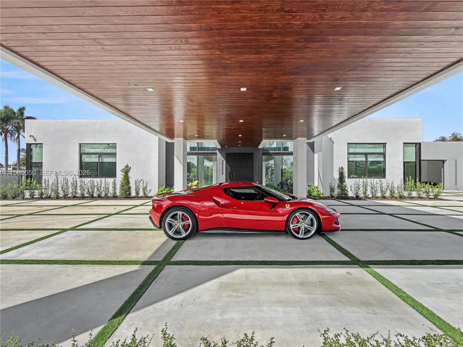 SO MIAMI GDN HEIGHTS - Residential