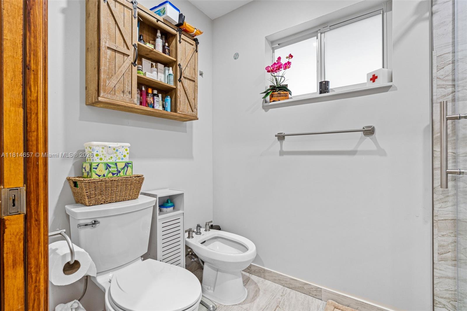 VISTA SUB - Residential Lease