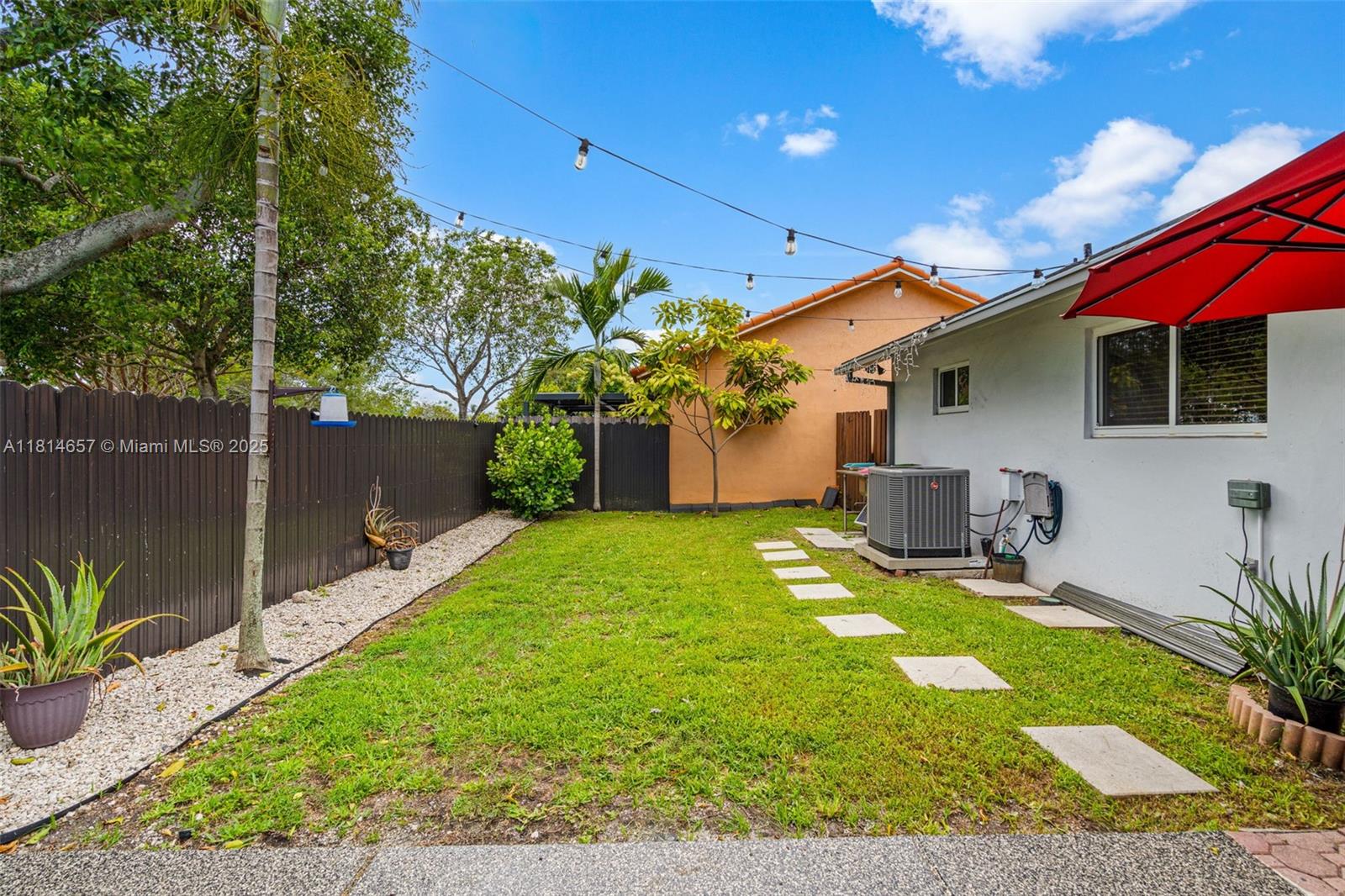 VISTA SUB - Residential Lease