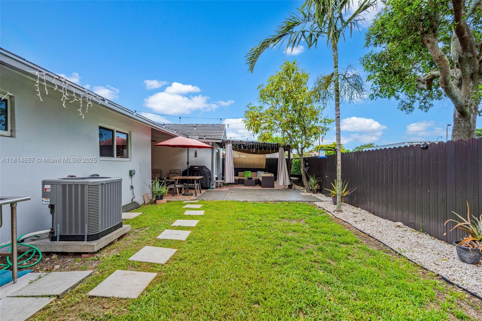 VISTA SUB - Residential Lease