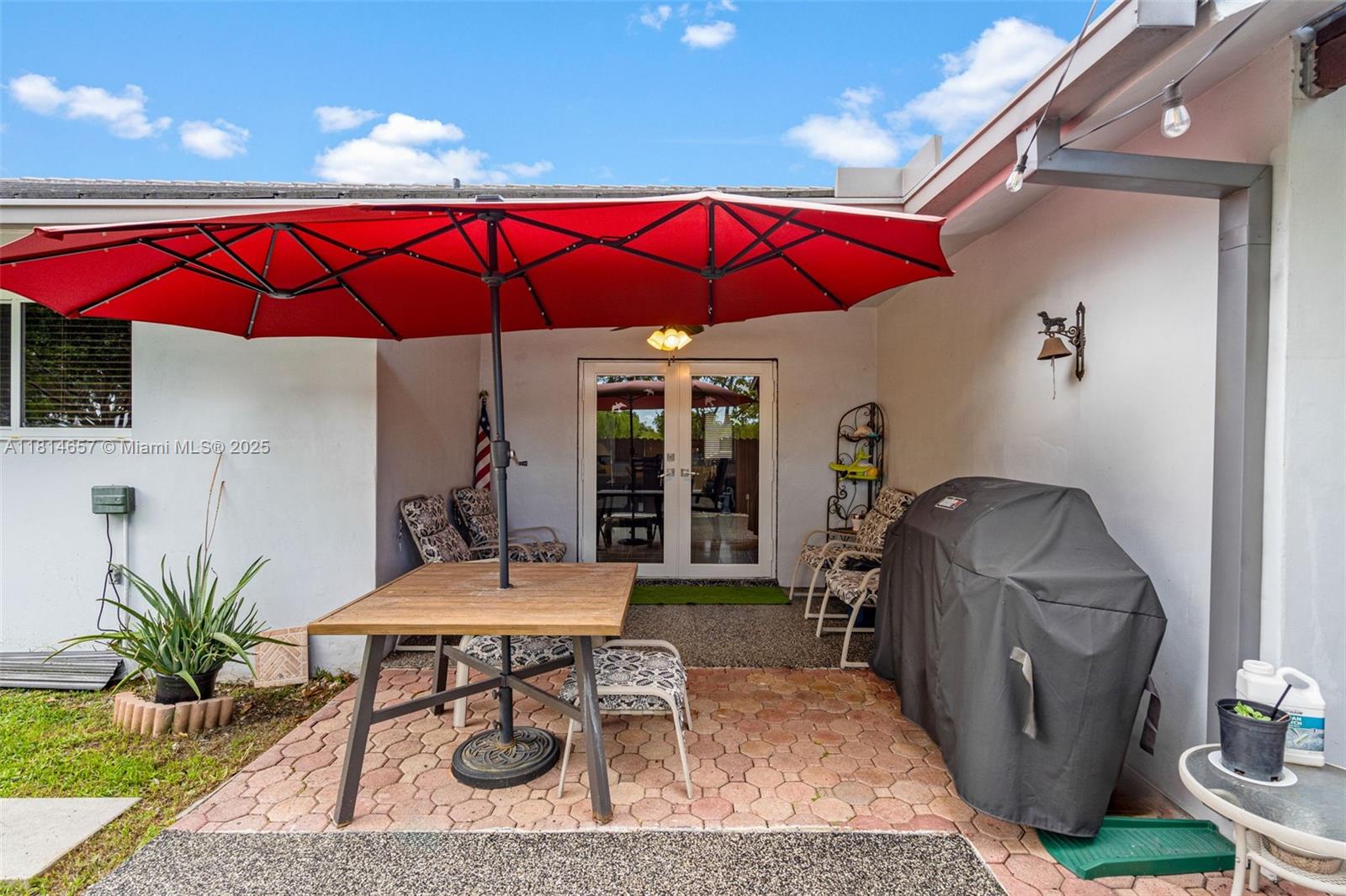 VISTA SUB - Residential Lease