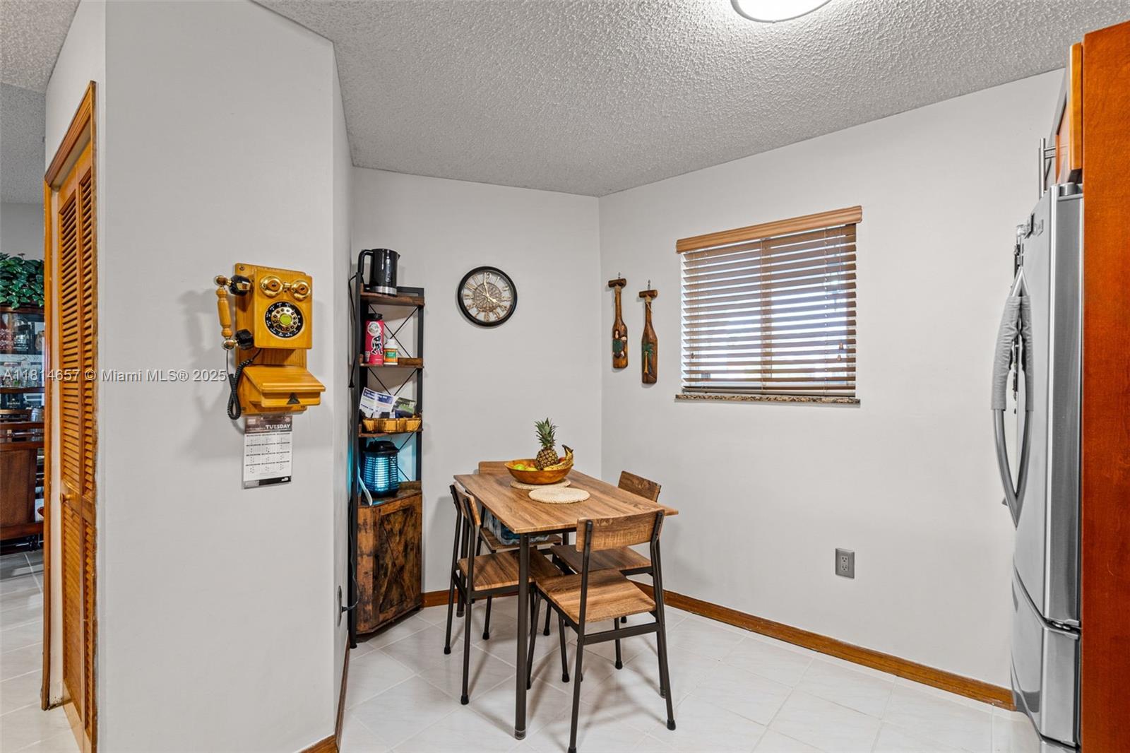 VISTA SUB - Residential Lease