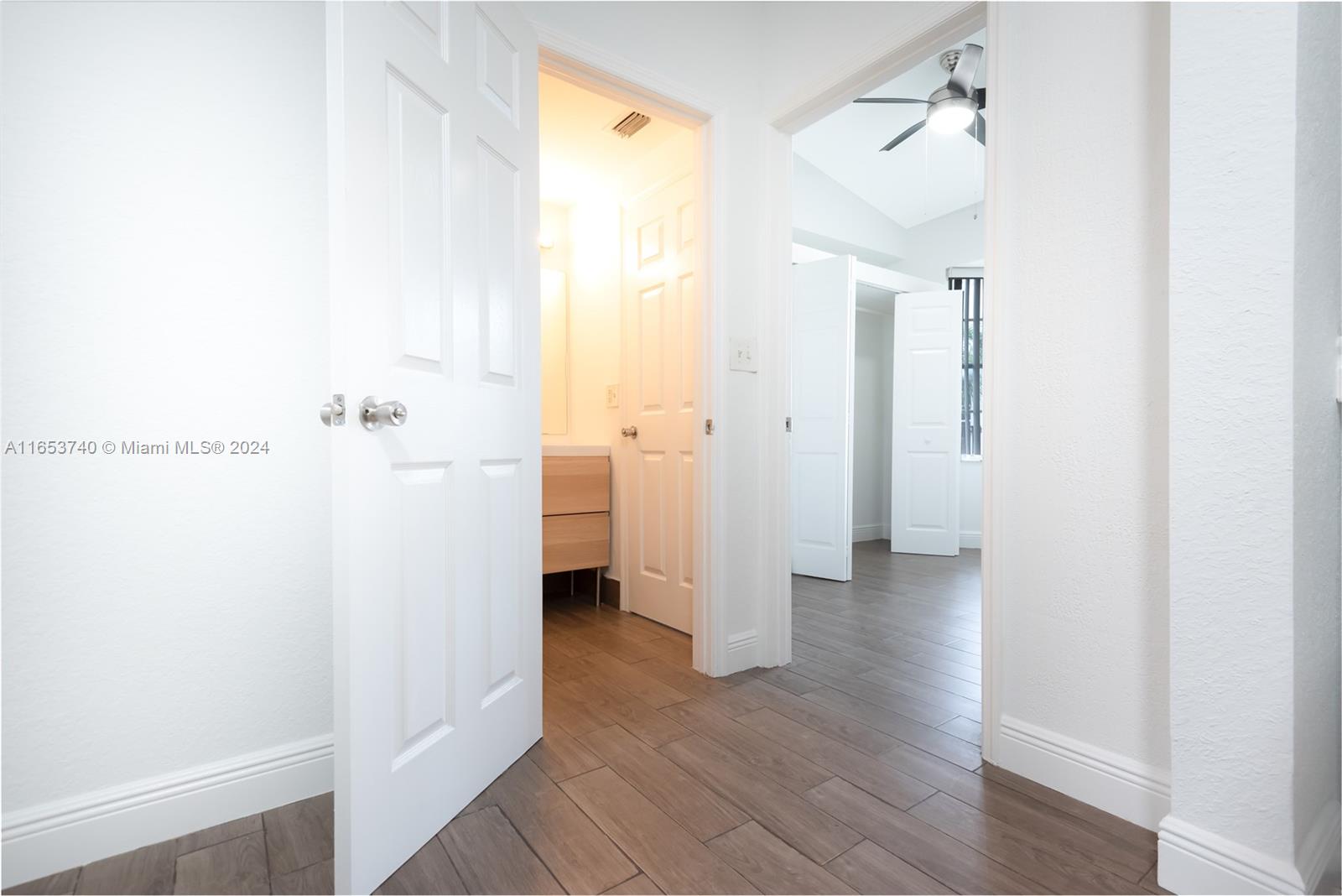 VILLAS DE TUSCANY CONDO - Residential Lease