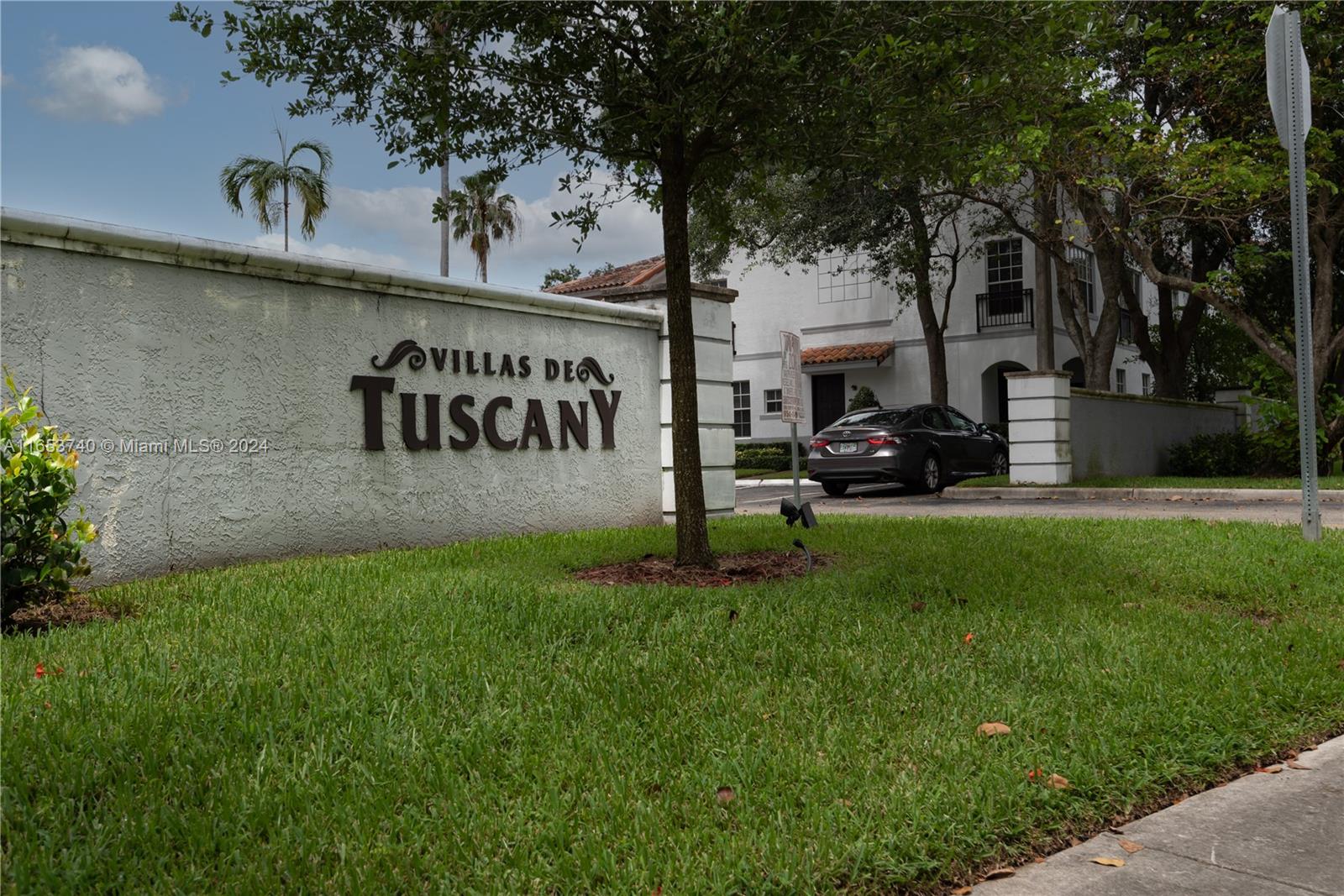 VILLAS DE TUSCANY CONDO - Residential Lease
