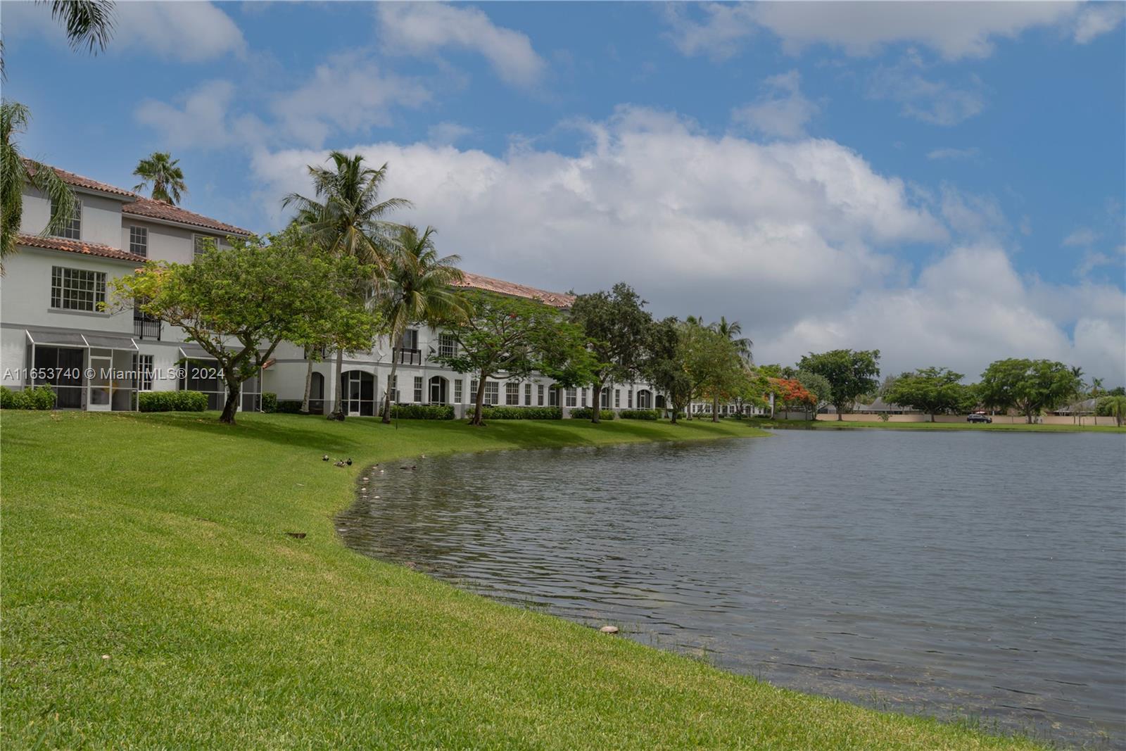 VILLAS DE TUSCANY CONDO - Residential Lease