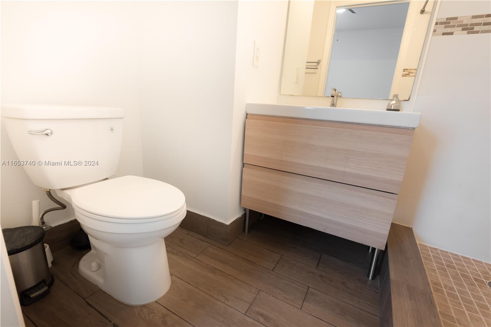VILLAS DE TUSCANY CONDO - Residential Lease