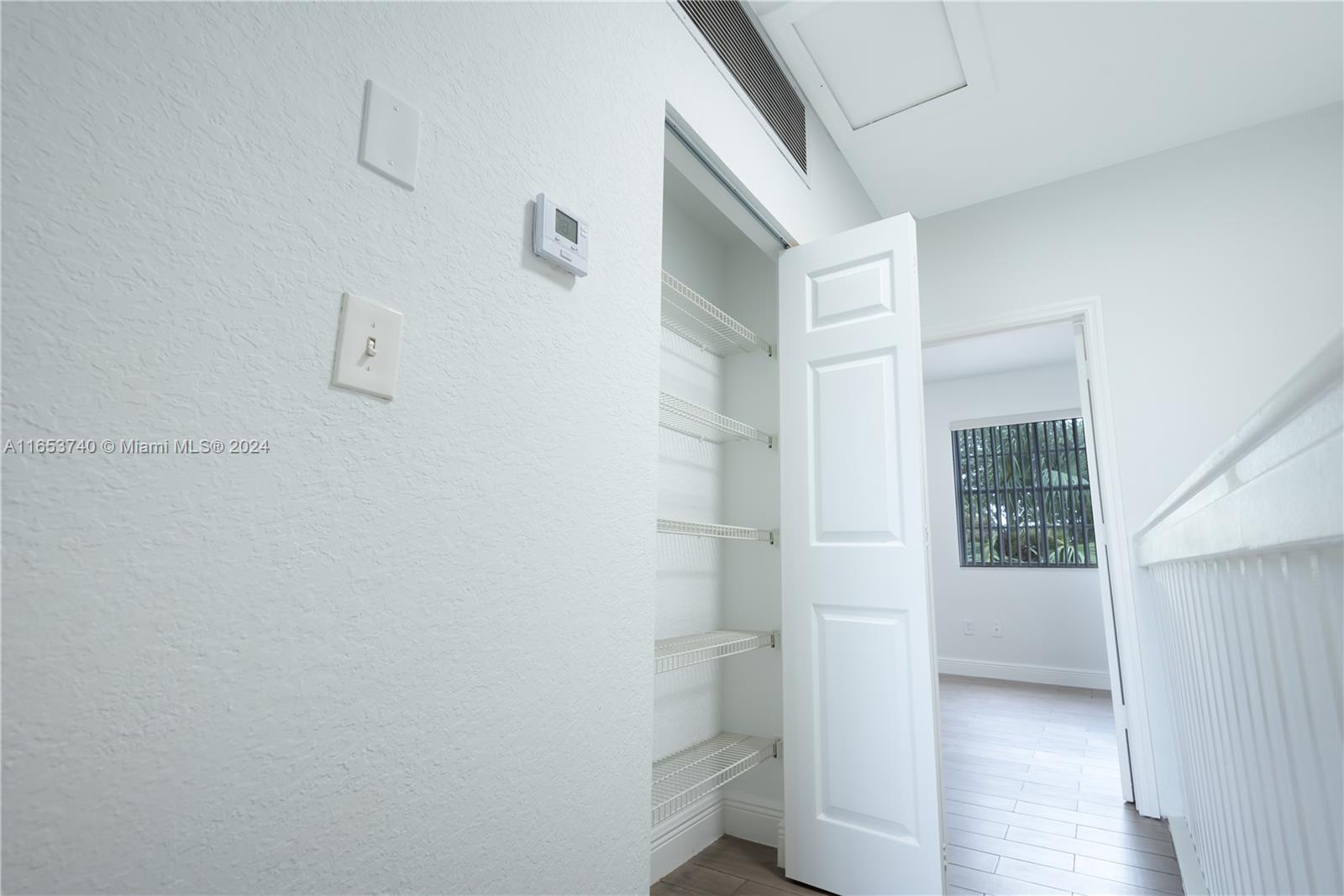 VILLAS DE TUSCANY CONDO - Residential Lease