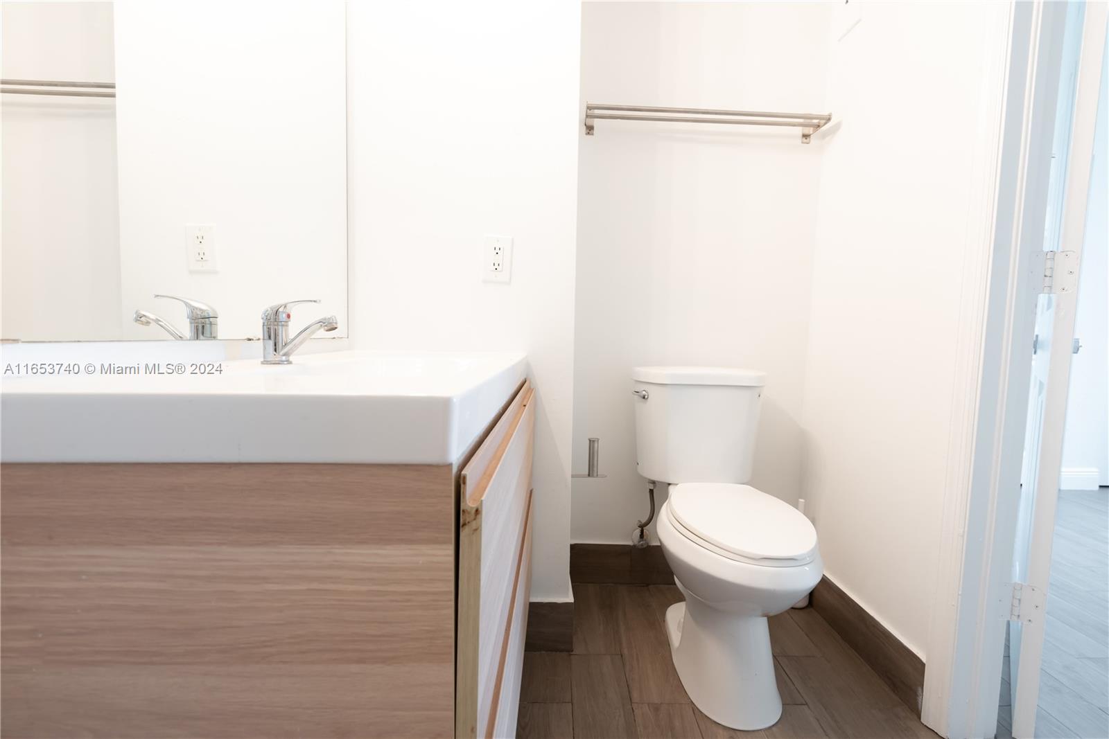 VILLAS DE TUSCANY CONDO - Residential Lease