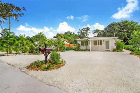 7311 SW 63rd Ct South Miami FL 33143