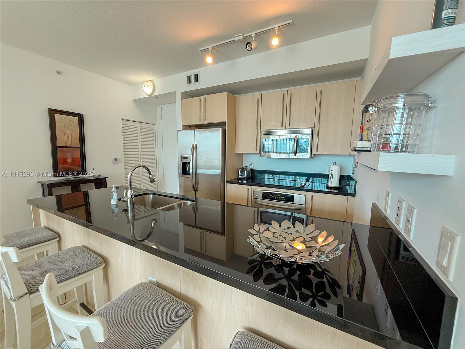 79 SW 12th St 1603-S