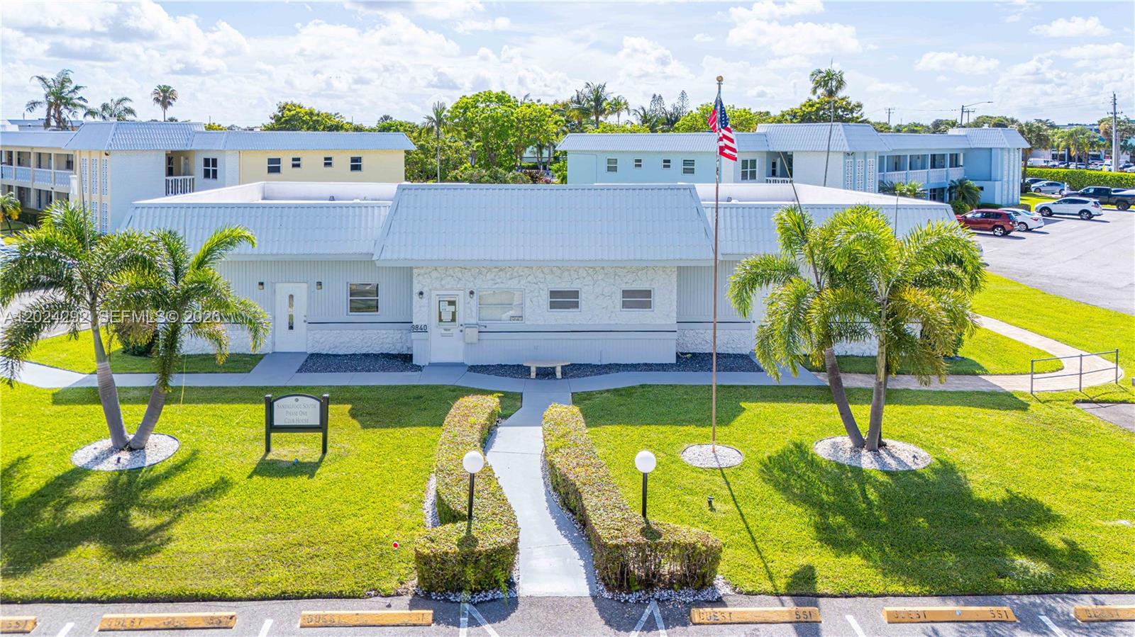 SANDALFOOT SOUTH ONE COND - Residential
