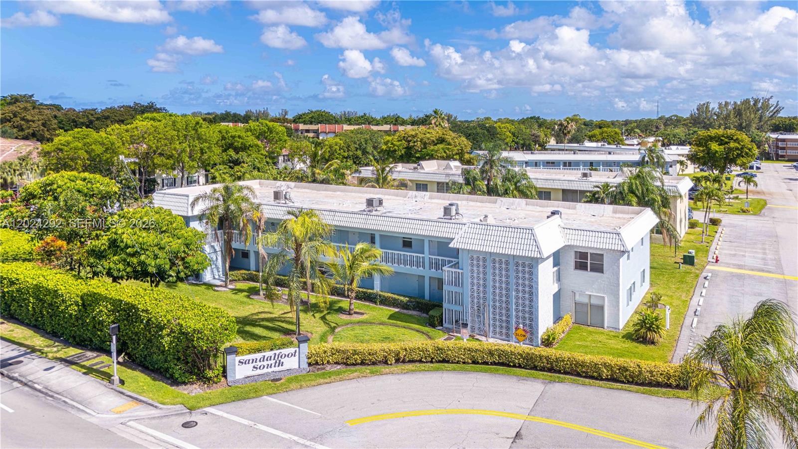 SANDALFOOT SOUTH ONE COND - Residential
