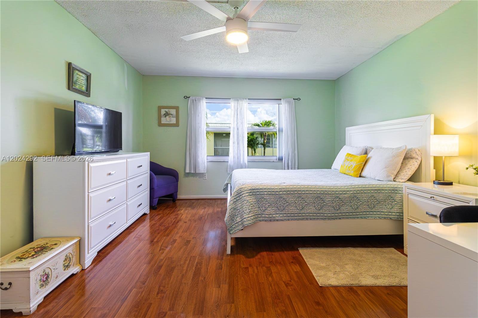 SANDALFOOT SOUTH ONE COND - Residential