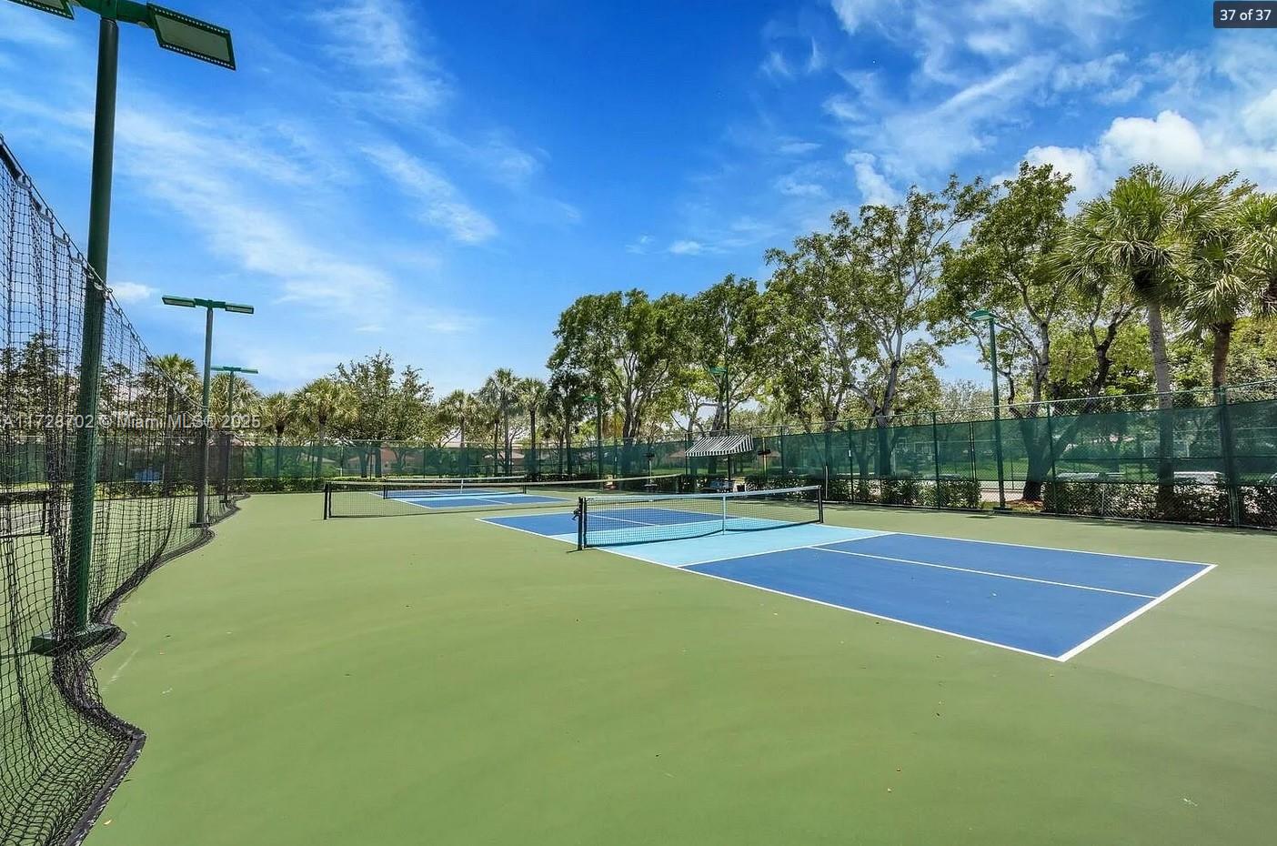 LAKES OF WESTERN PINES RE - Residential Lease