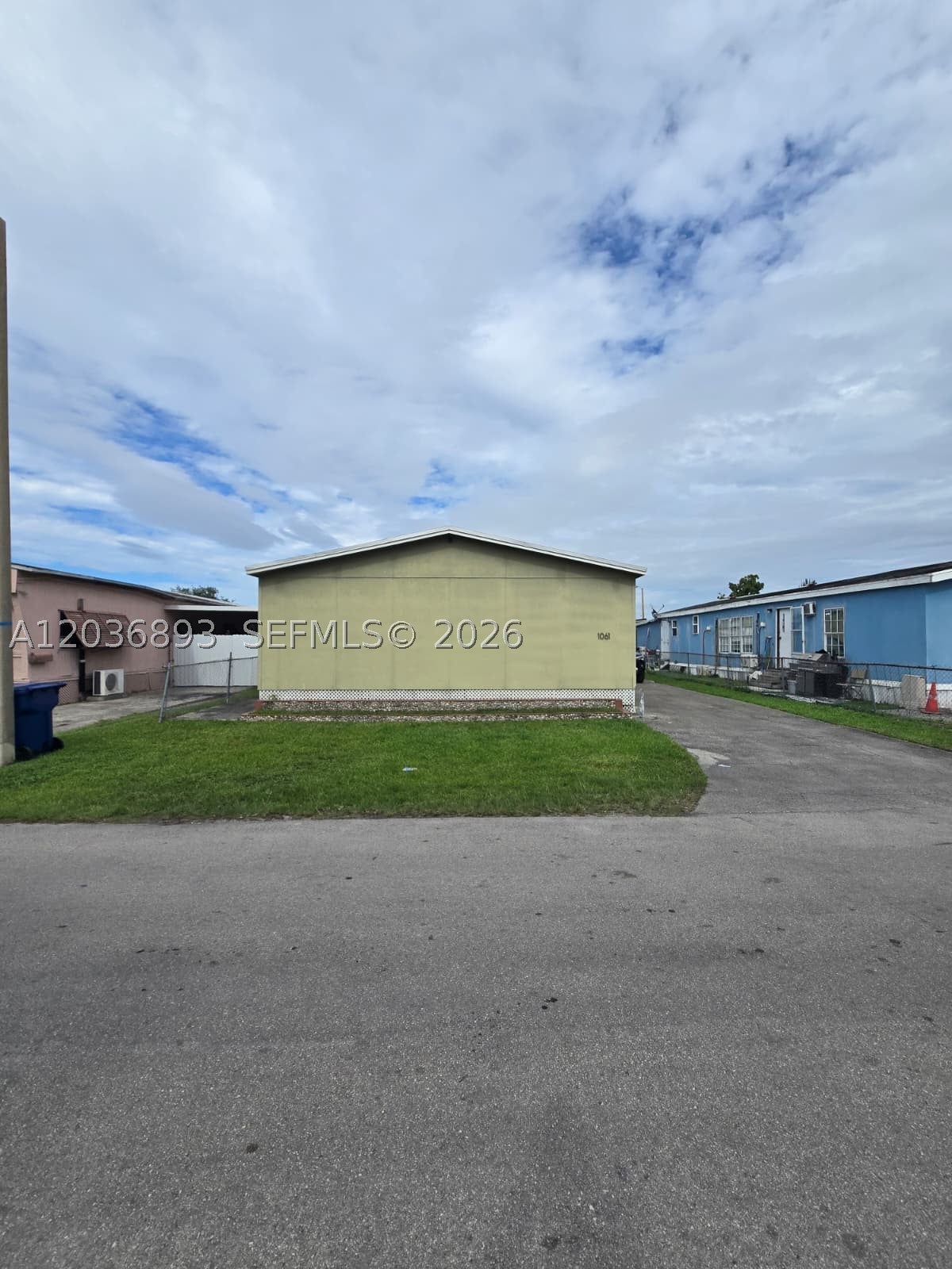 1061 SW 131 PL
