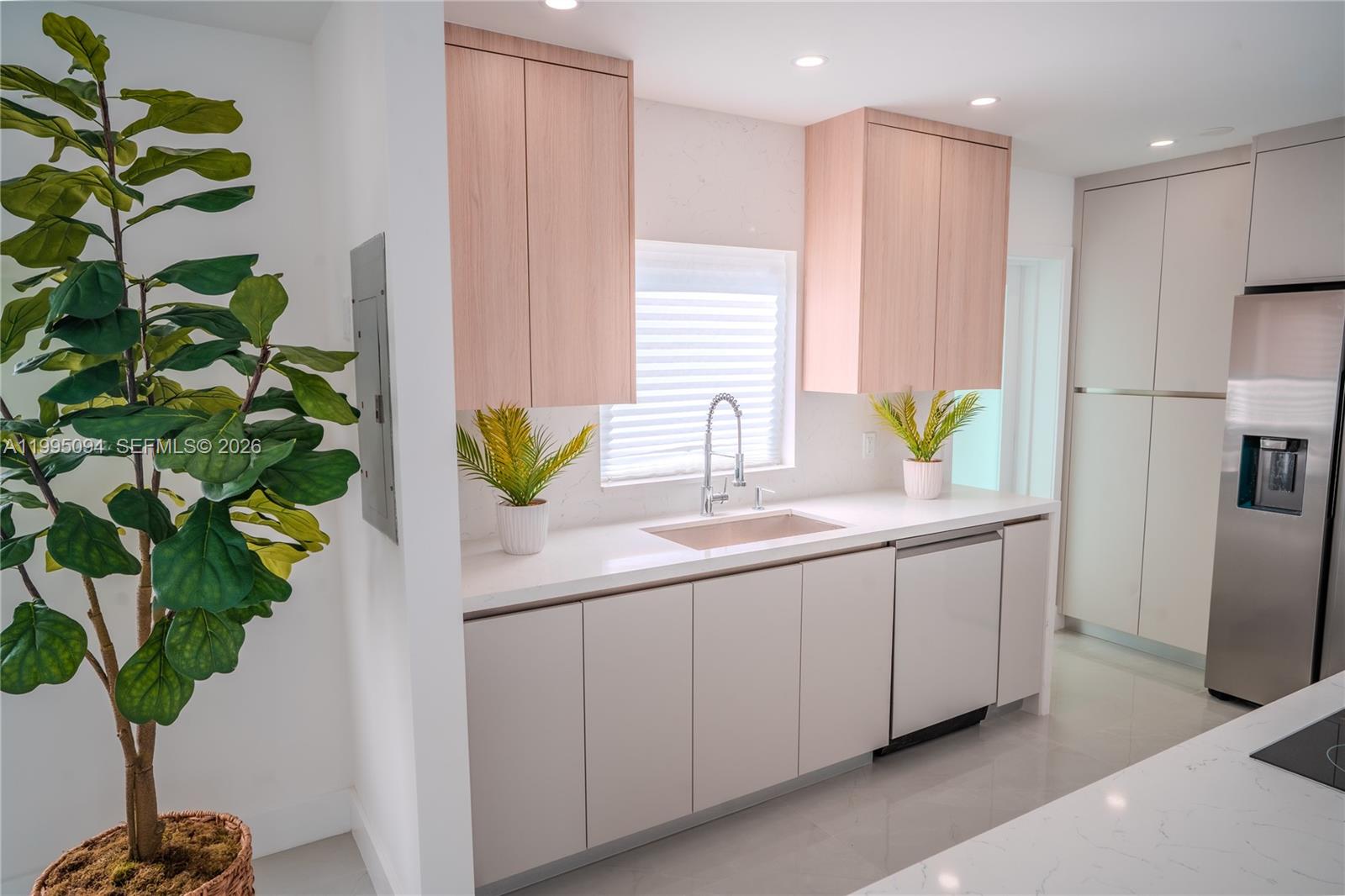 GOLDEN HIGHLANDS EST - Residential