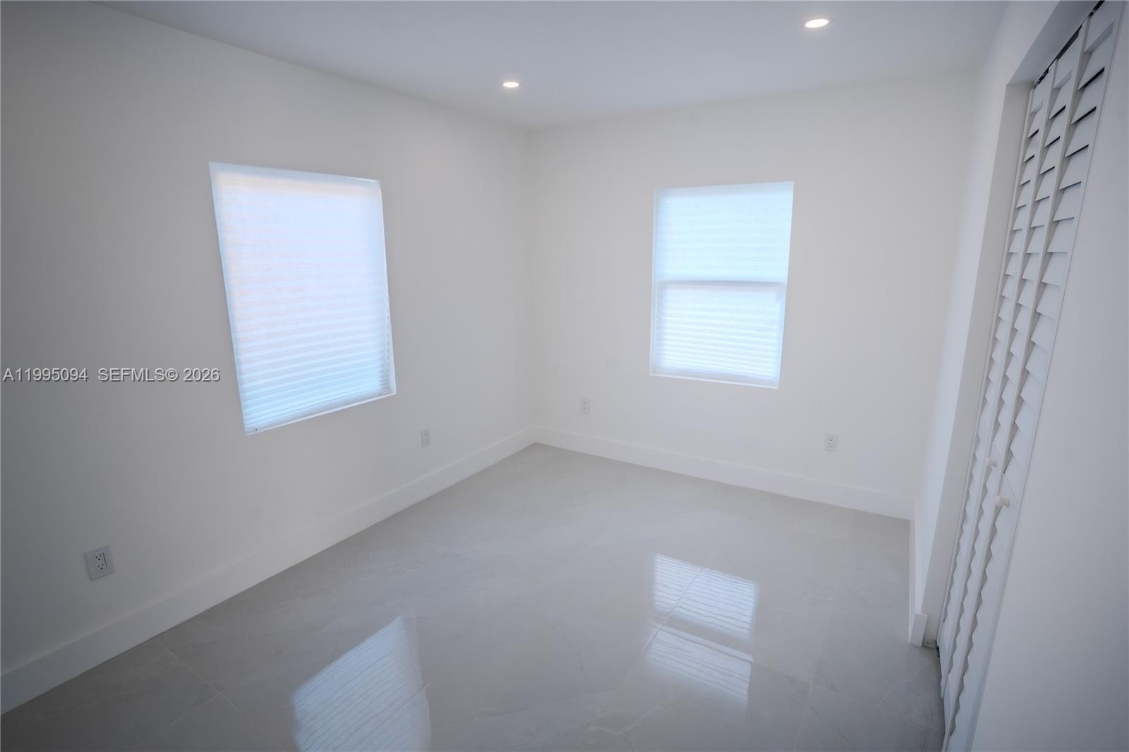 GOLDEN HIGHLANDS EST - Residential