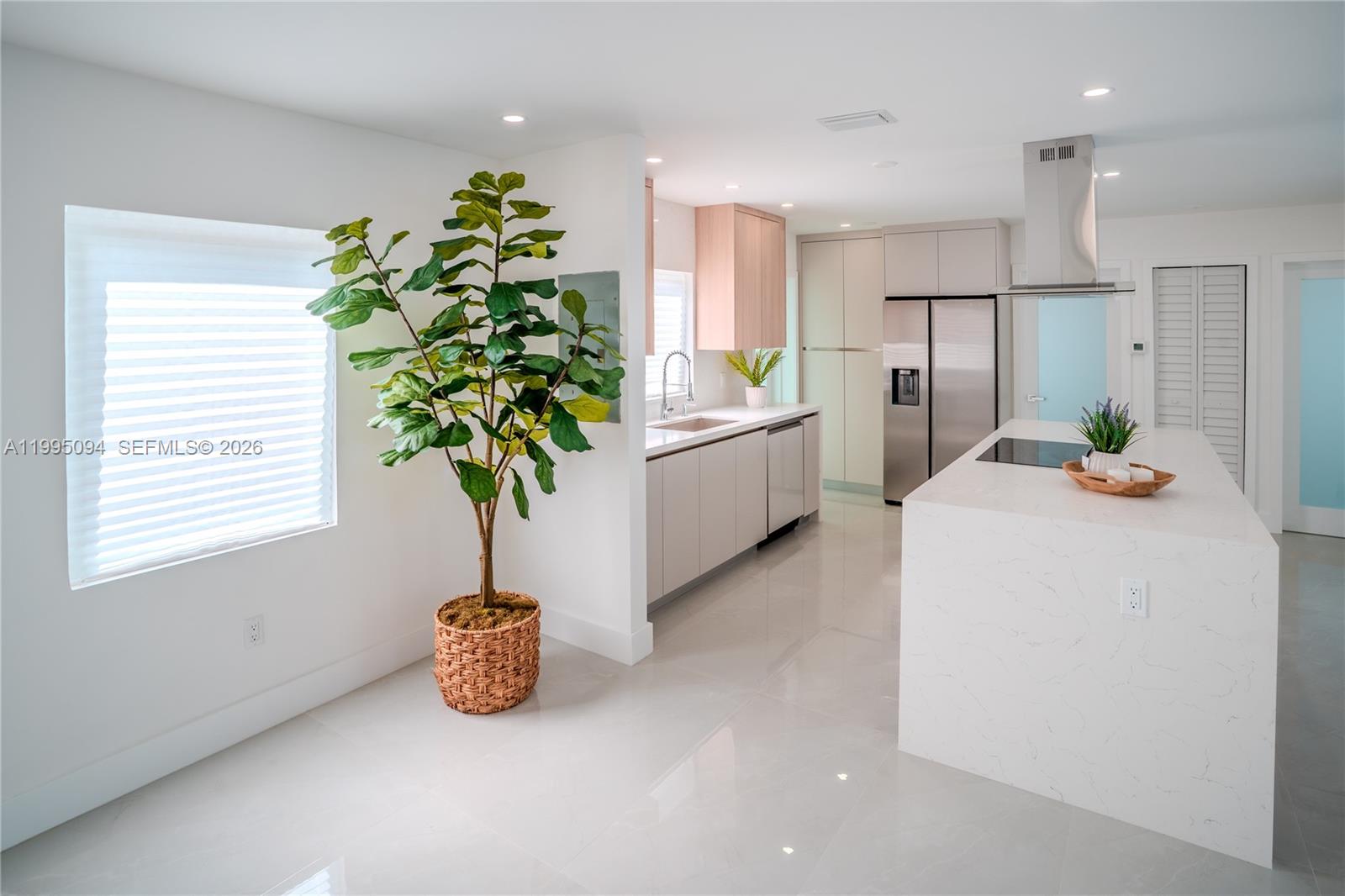 GOLDEN HIGHLANDS EST - Residential