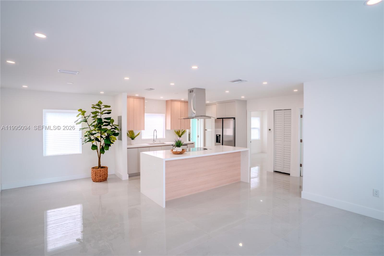 GOLDEN HIGHLANDS EST - Residential