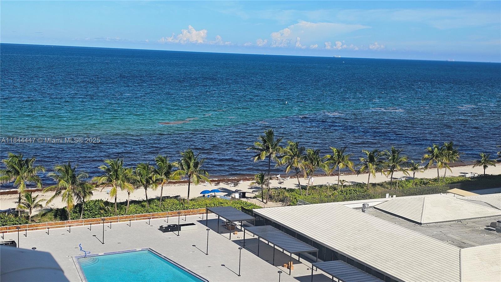 Hemispheres Ocean North - 1 bedroom, 1.5 bath, facing South, Beautiful ocean views - 4 month minimum Seasonal Rental available beginning November. Fully stocked with everything you need to enjoy your stay.
Resort style amenities include, Beach Access, 2 Restaurants, 2 heated pools, snack bar, 2 mini-marts, 2 Fitness gyms, Sauna & Steam rooms, Tennis courts, Marina, putting golf, Billiard rooms, Shuffleboard, Basketball, barbecue area, Beach Service, 24 hr Security, Valet.