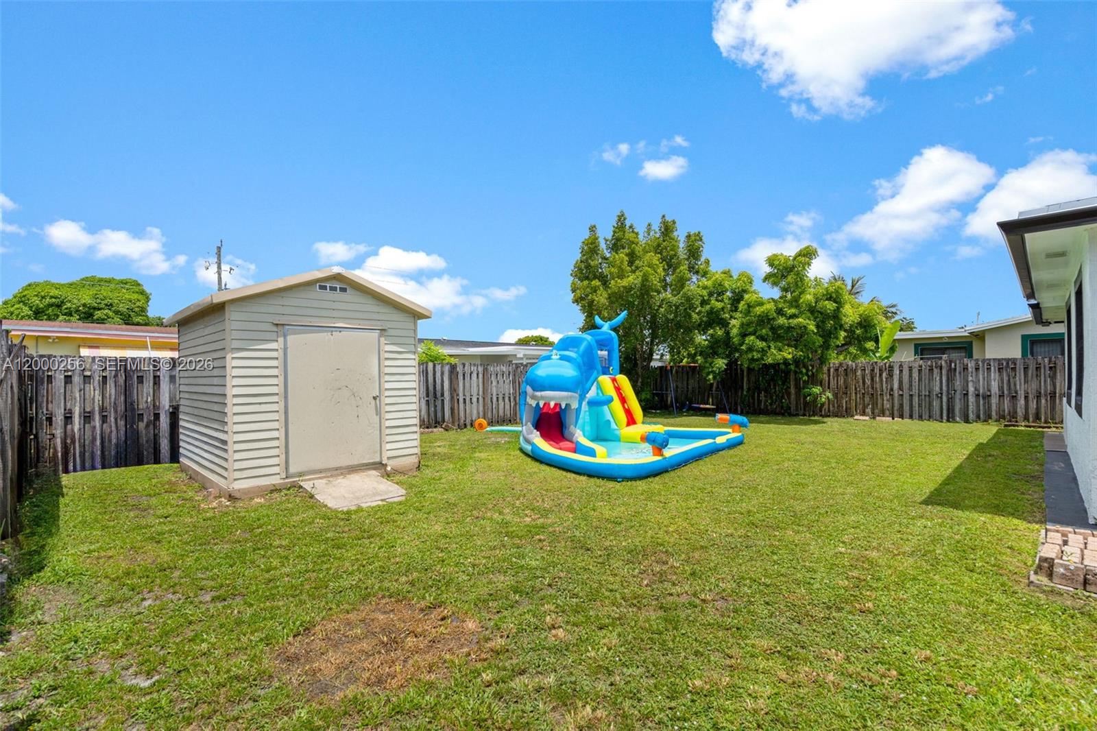 SUNRISE GOLF VILLAGE SEC - Residential