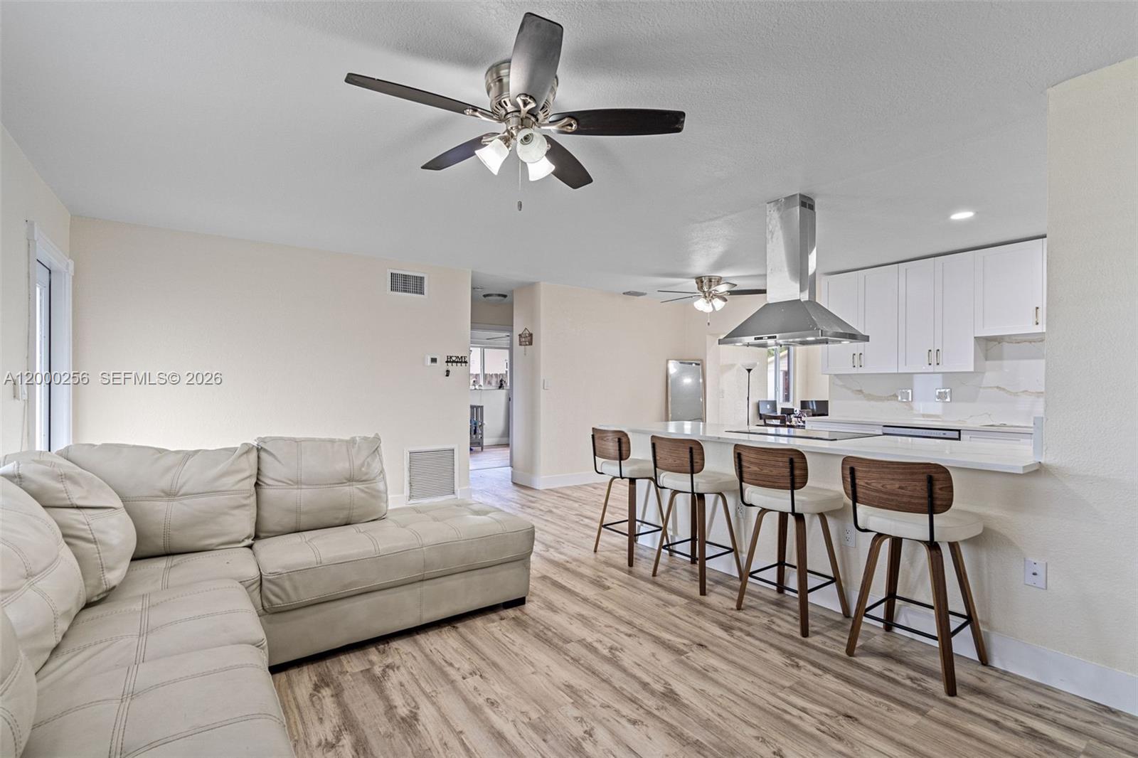 SUNRISE GOLF VILLAGE SEC - Residential