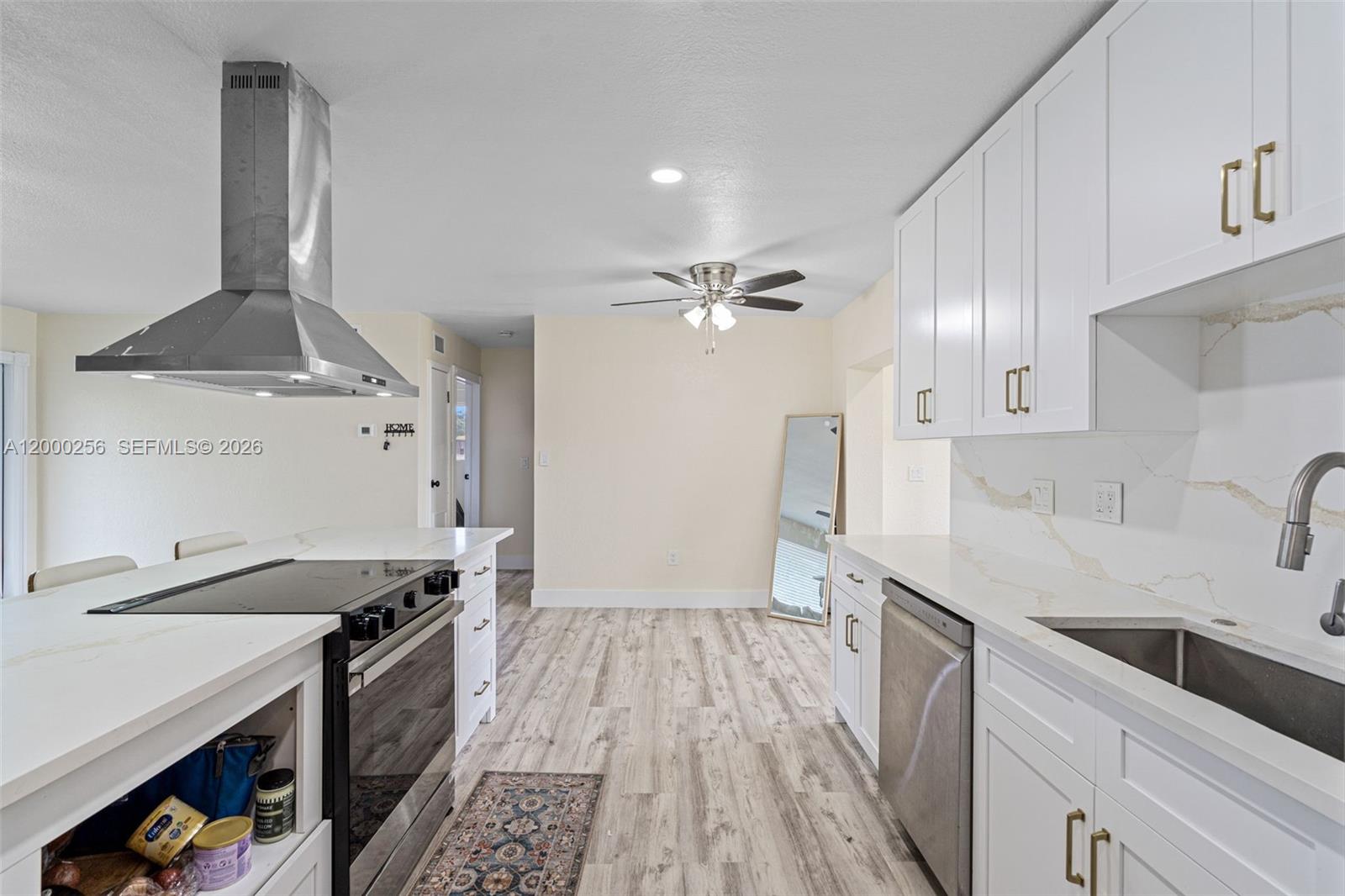 SUNRISE GOLF VILLAGE SEC - Residential