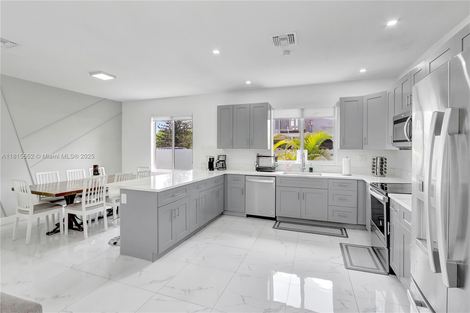 CUTLER RIDGE SEC 6 - Residential