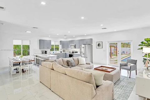 10245 SW 212th St Cutler Bay FL 33189