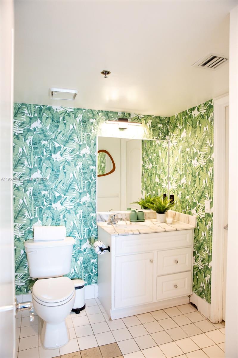 THE CLUB AT BRICKELL BAY - Residential