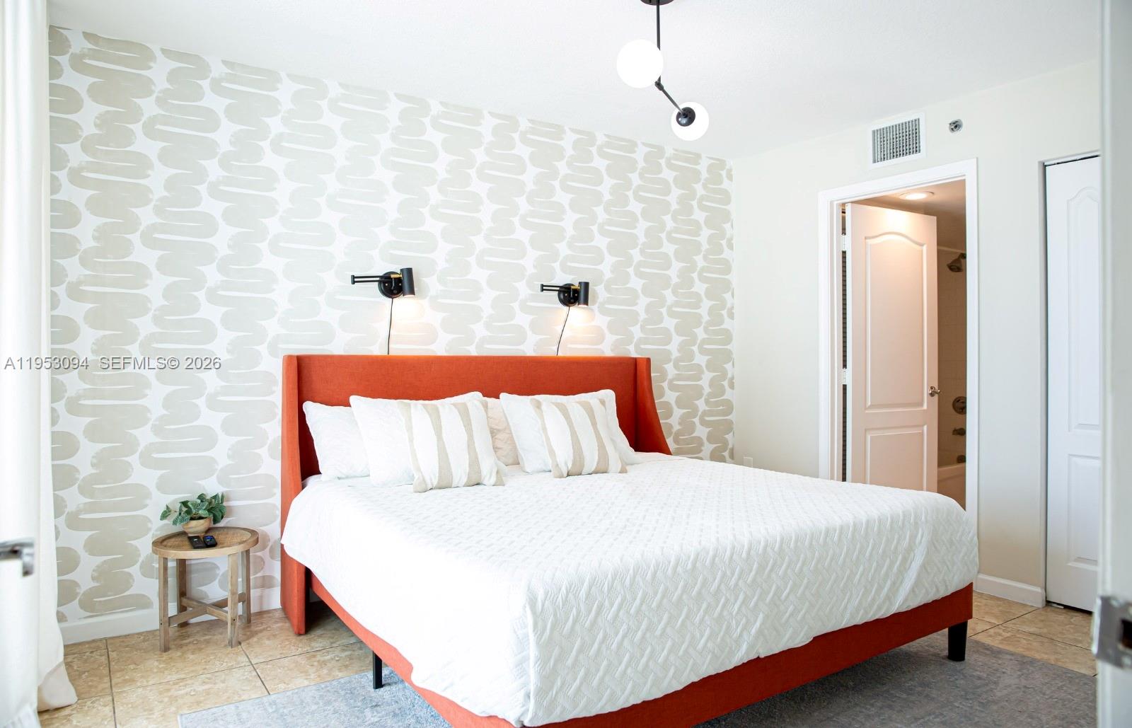 THE CLUB AT BRICKELL BAY - Residential