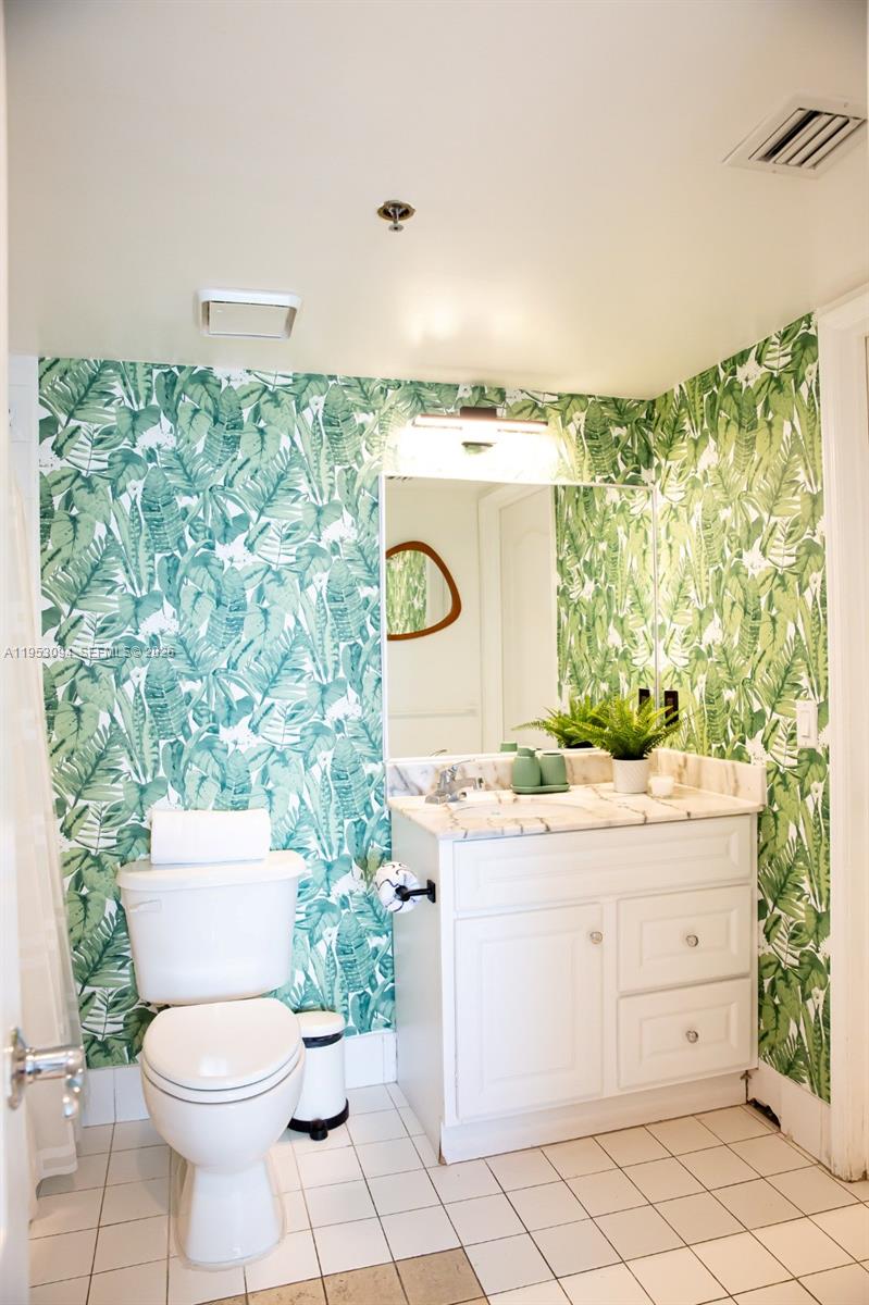 THE CLUB AT BRICKELL BAY - Residential