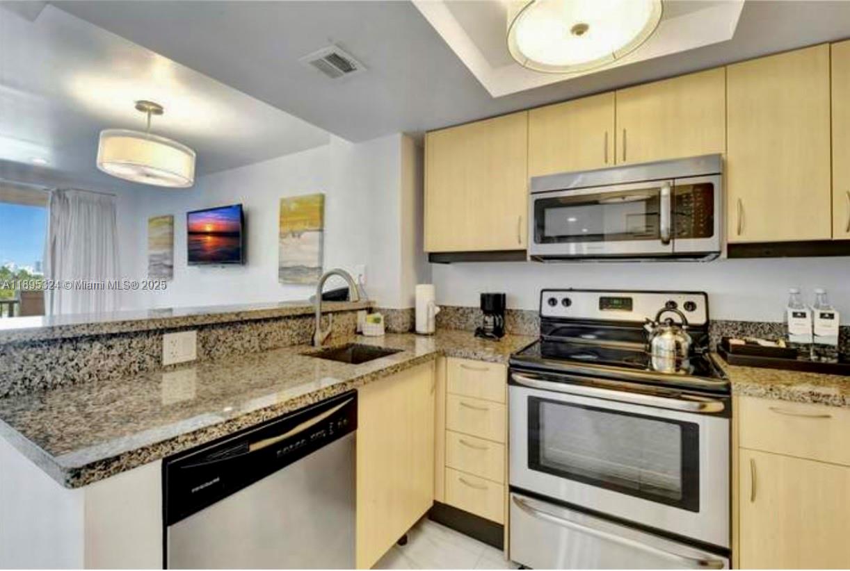 THE MUTINY CONDO - Residential