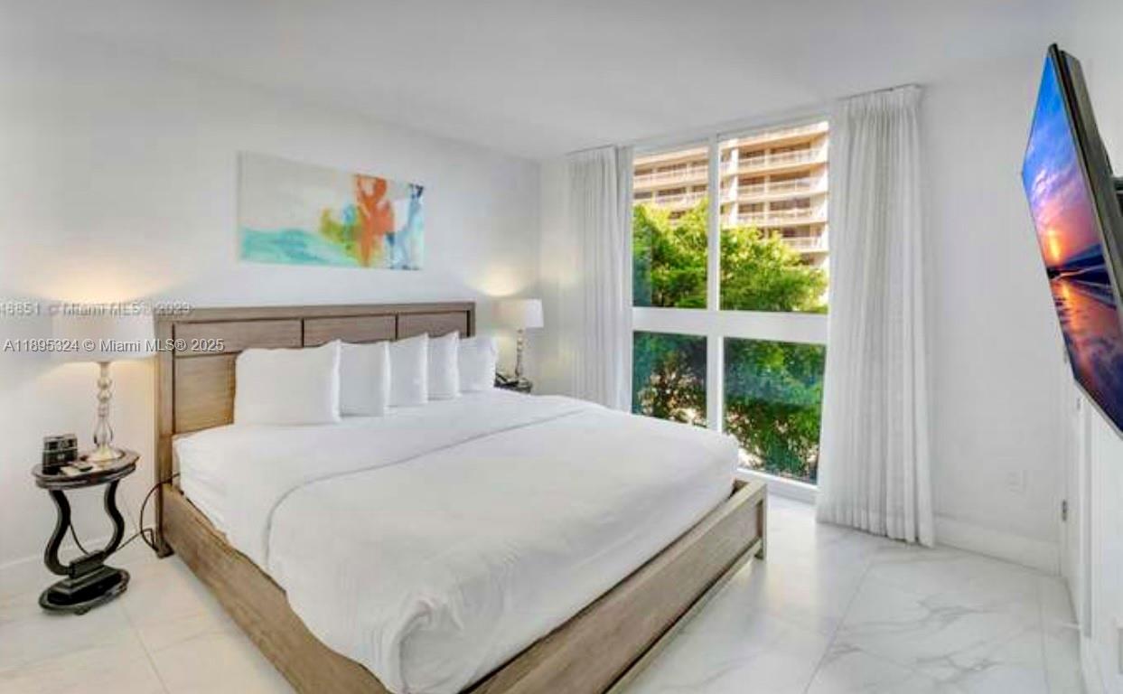 THE MUTINY CONDO - Residential