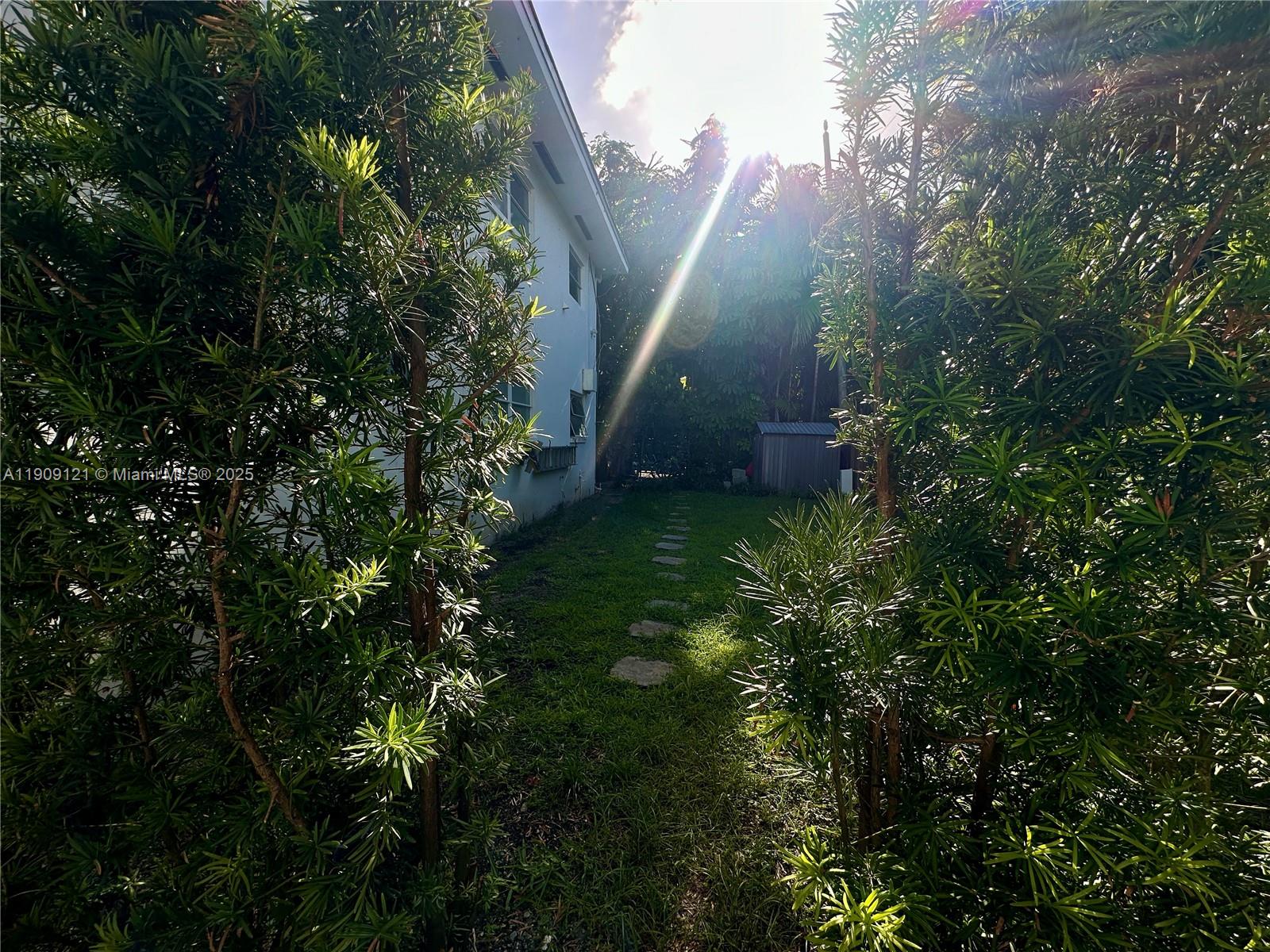 BAY HARBOR ISLAND - Residential Lease