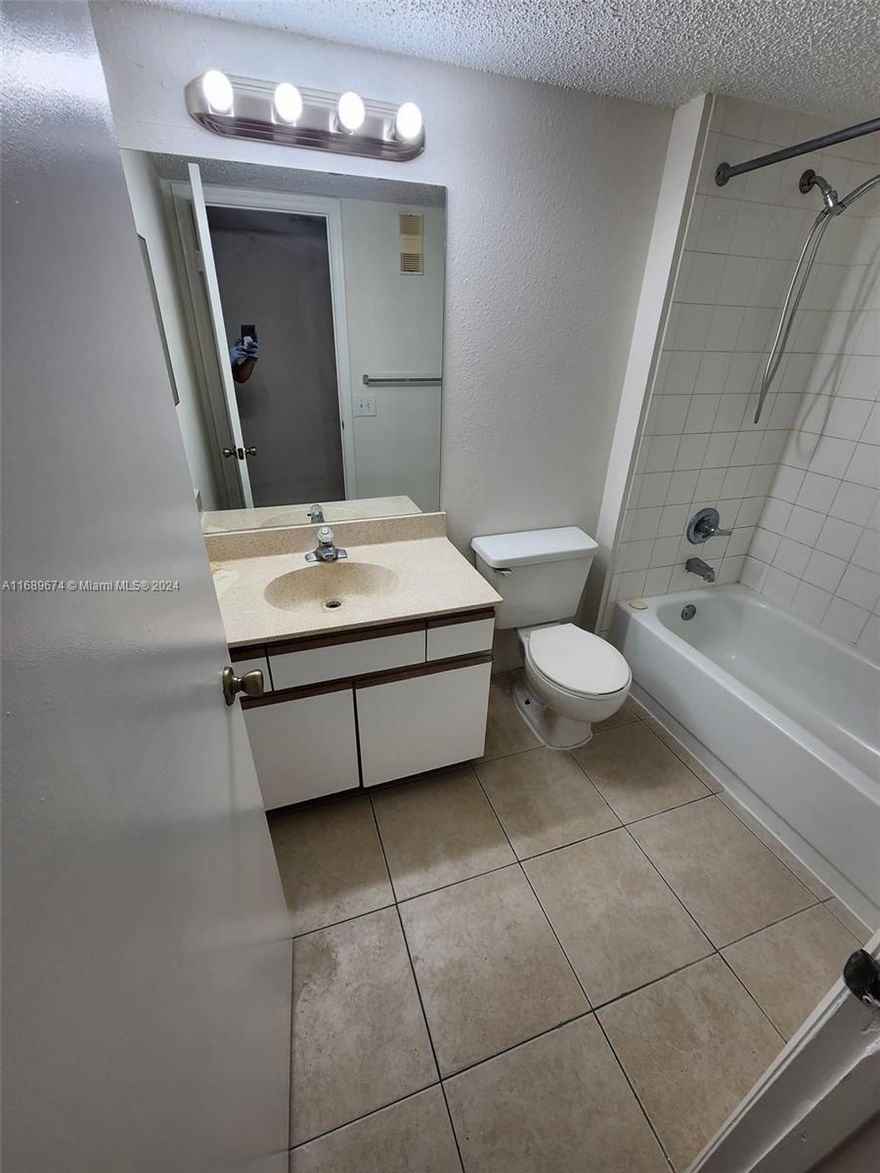 Comfortable and spacious apartment 3 bedrooms and 2 full bathrooms, washer and dryer inside the unit, nice balcony, great location in Pompano Beach, close to Florida's Turnpike, shopping mall, restaurant, schools, unit freshly painted, ready to move in. Unit vacant easy showing please use showing assist to schedule, on lockbox.