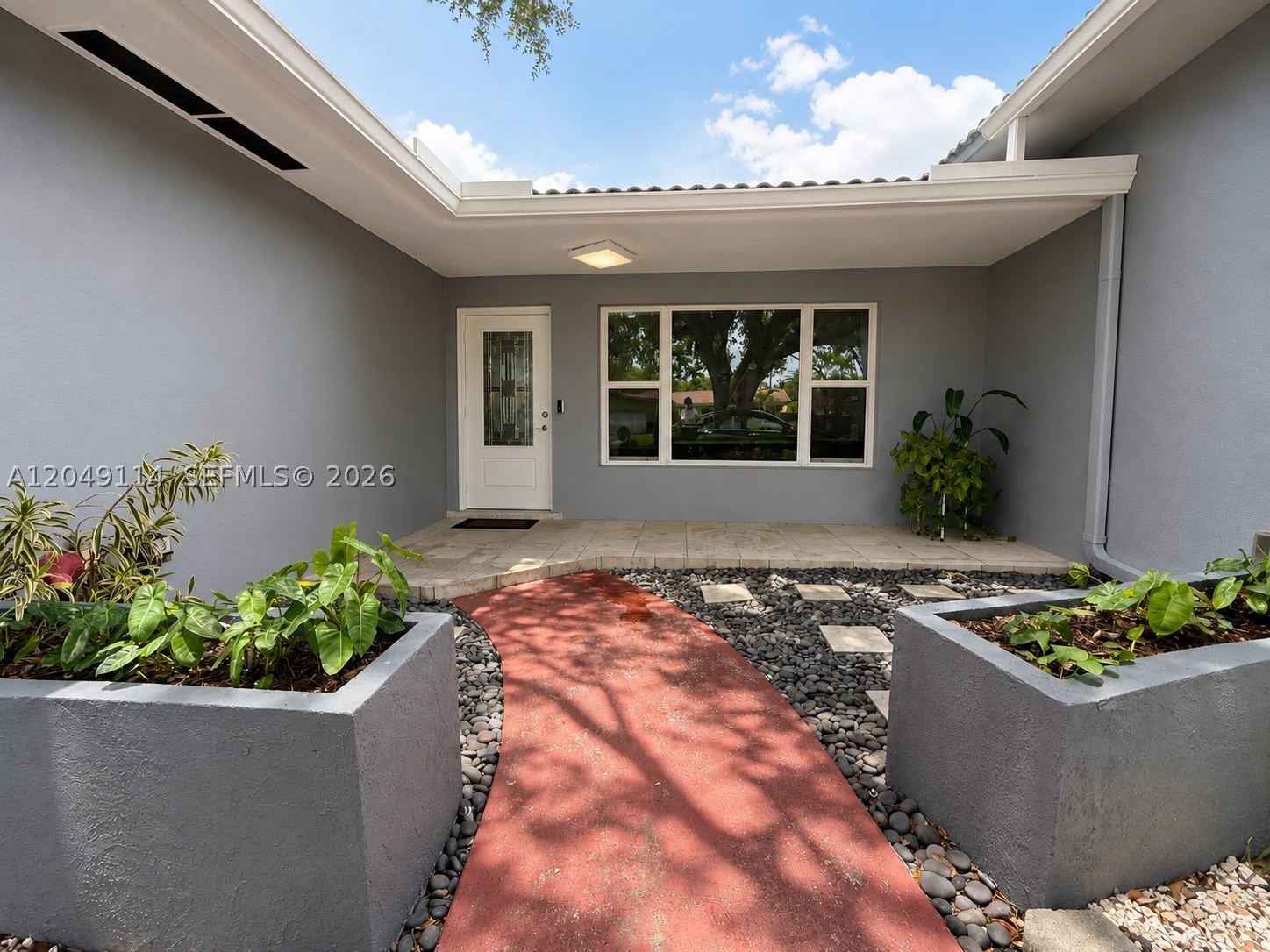 1161 Starling Ave