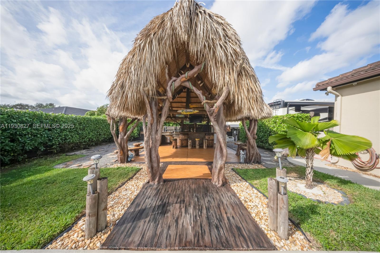 VIRGINIA ESTATES - Residential