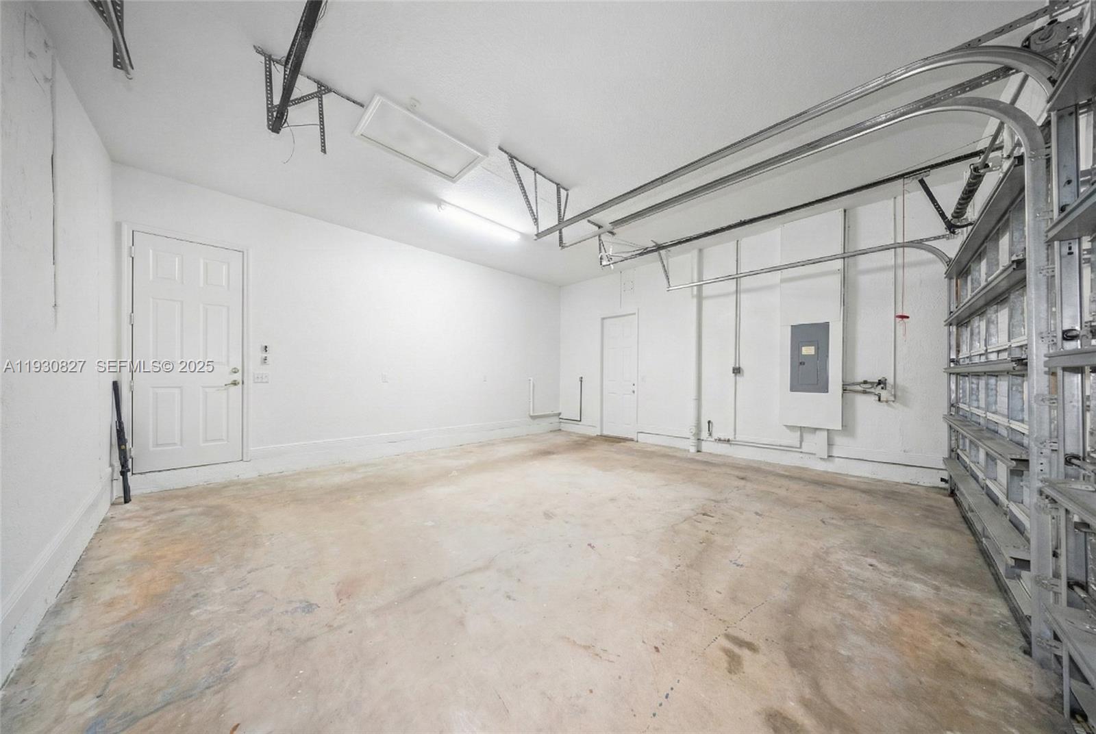 VIRGINIA ESTATES - Residential