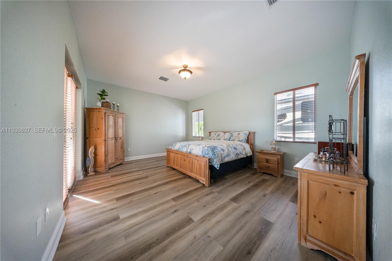 VIRGINIA ESTATES - Residential