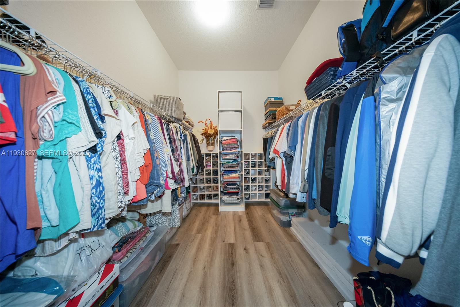 VIRGINIA ESTATES - Residential