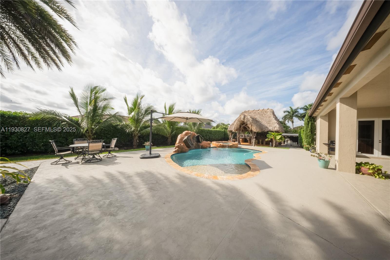 VIRGINIA ESTATES - Residential