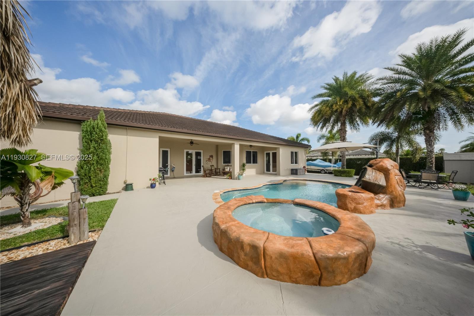 VIRGINIA ESTATES - Residential