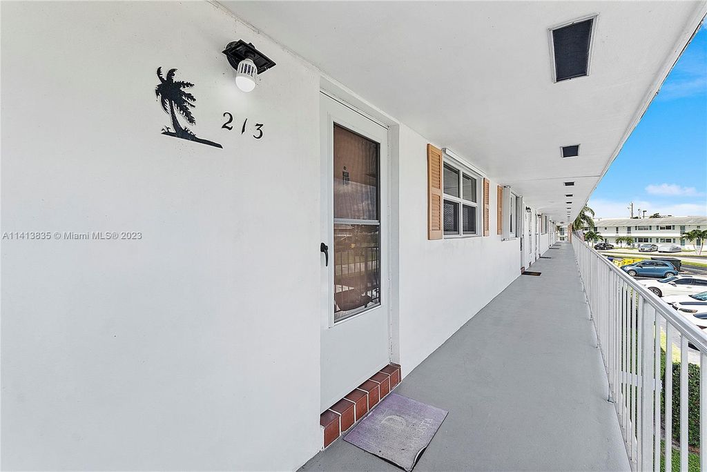 Photo of 1116 Lake Ter #213, Boynton Beach, FL 33426 (MLS # A11413835)