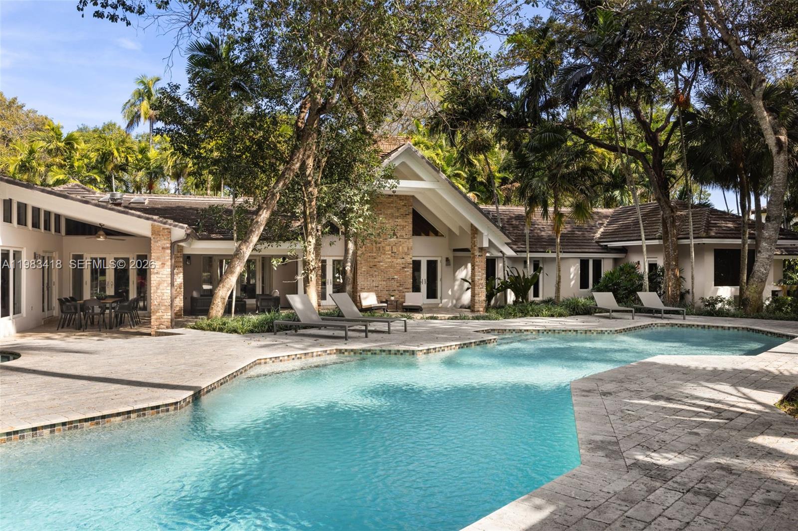 GABLES ESTS NO 4 - Residential