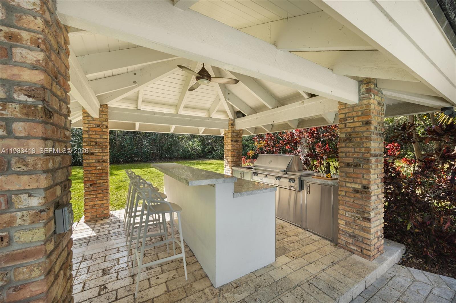 GABLES ESTS NO 4 - Residential