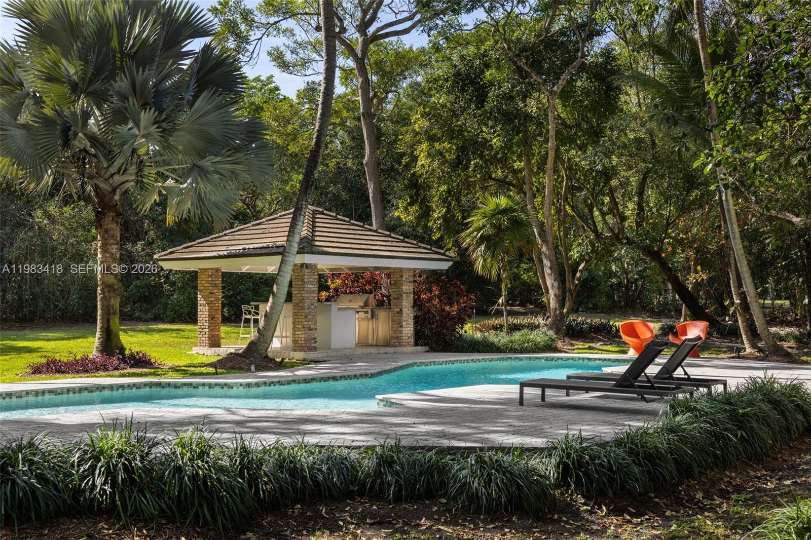 GABLES ESTS NO 4 - Residential