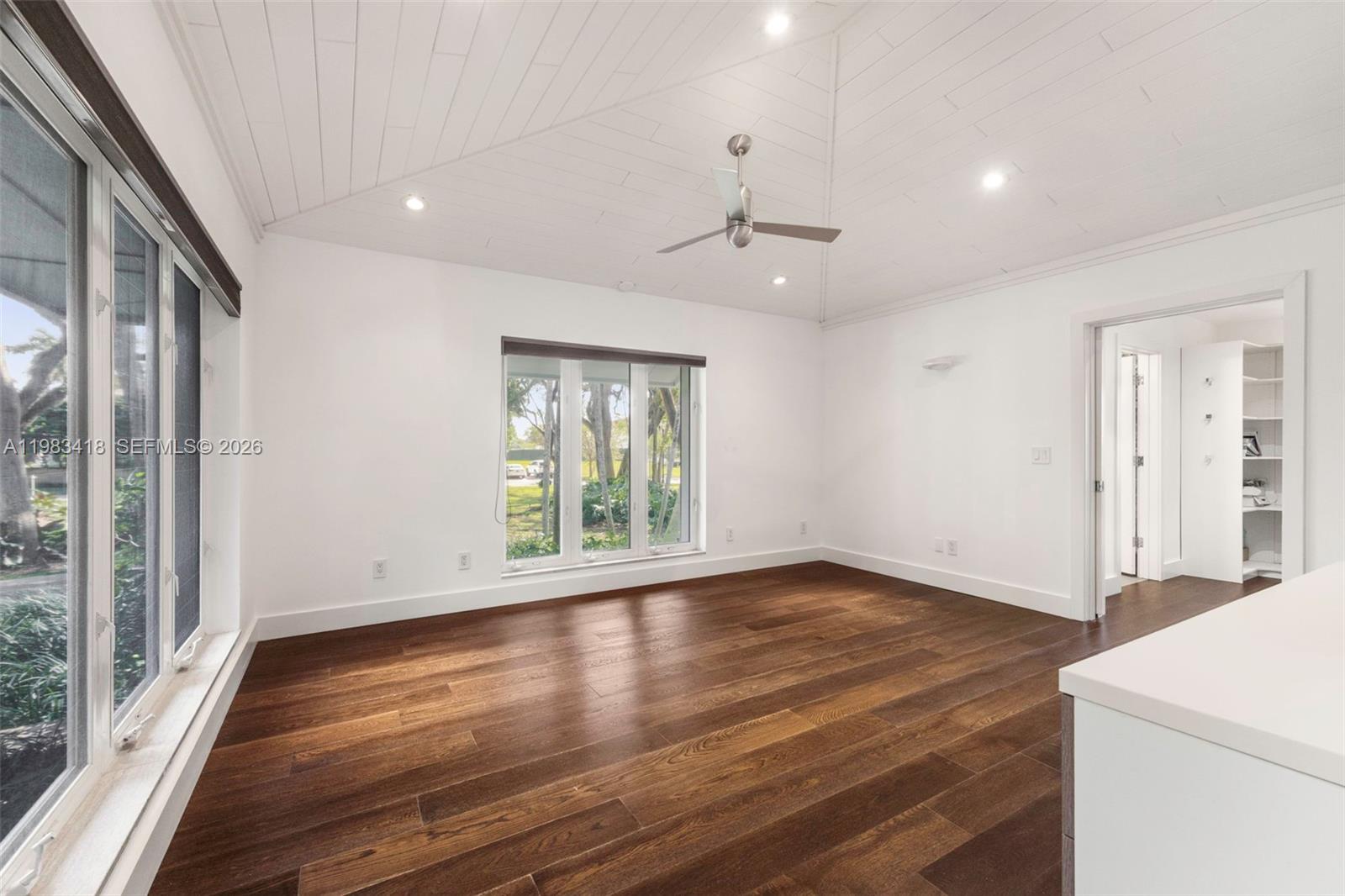 GABLES ESTS NO 4 - Residential