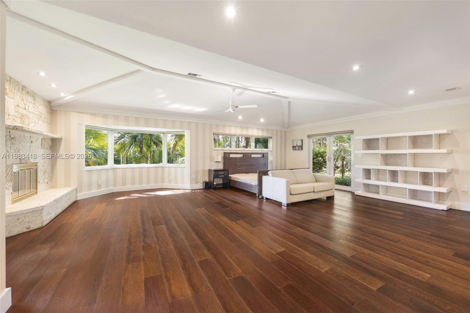 GABLES ESTS NO 4 - Residential